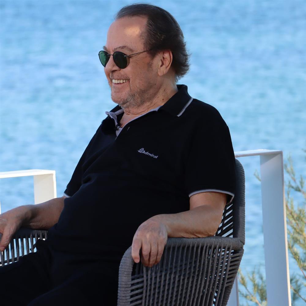 Γιάννης Πάριος