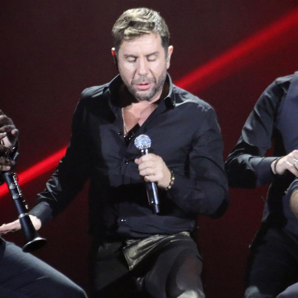 Γιώργος Μαζωνάκης: Τα πρώτα πλάνα του τραγουδιστή από τα γυρίσματα του "The Voice"