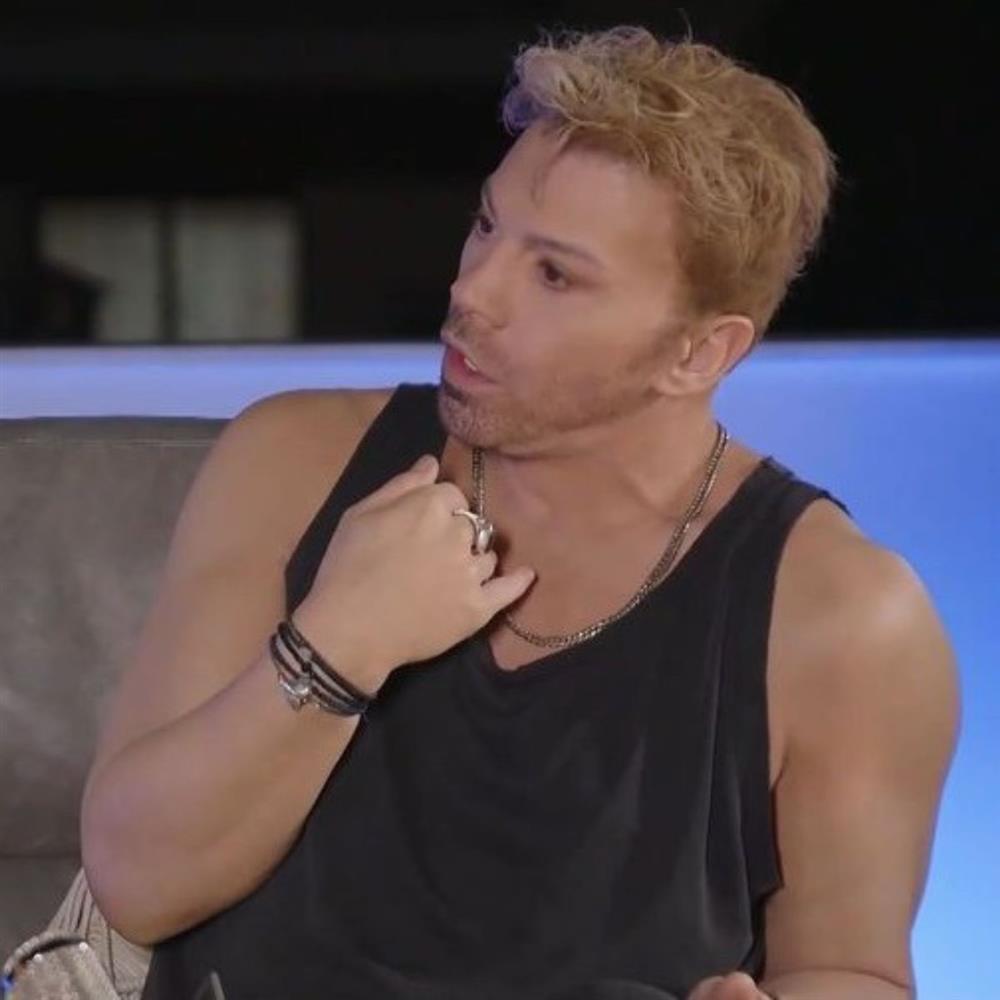 Τάκης Ζαχαράτος