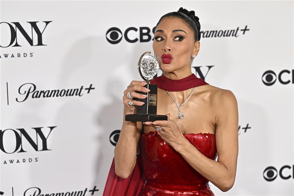 Νικόλ Σέρζινγκερ