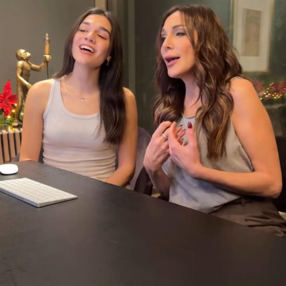 Δέσποινα Βανδή - Μελίνα Νικολαΐδη