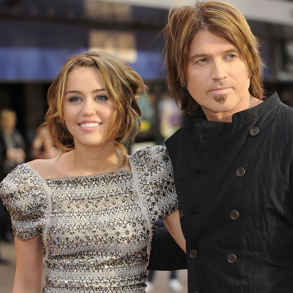 Μάιλι Σάιρους