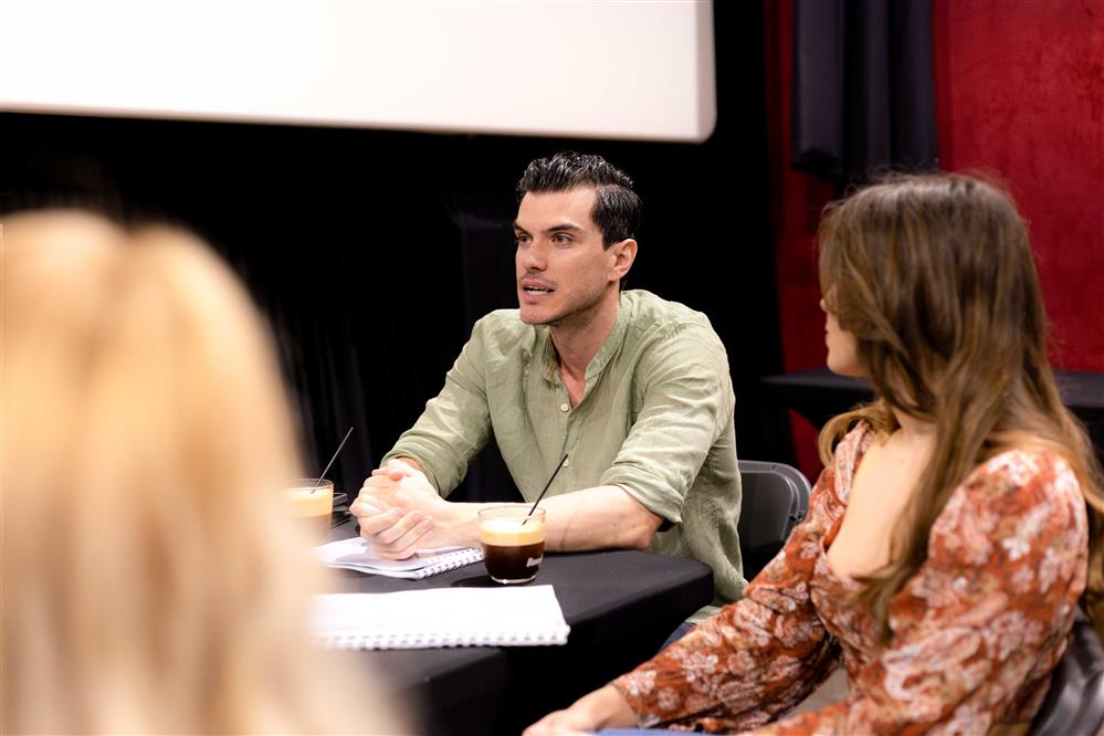 Γιατί ρε πατέρα Γιατί ρε πατέρα