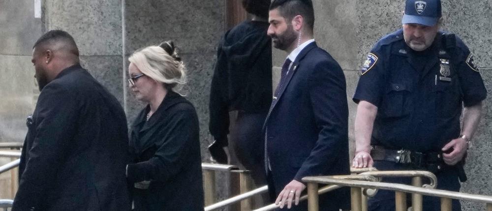 Ντόναλντ Τραμπ - Στόρμι Ντάνιελς - Δίκη Ντόναλντ Τραμπ - Στόρμι Ντάνιελς - Δίκη