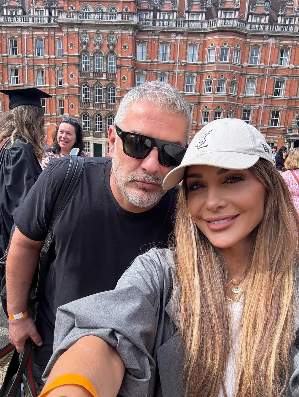 Μελίνα Νικολαίδη - Δέσποινα Βανδή