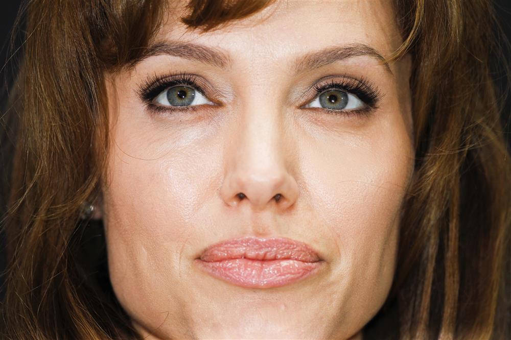 Αντζελίνα Τζολί