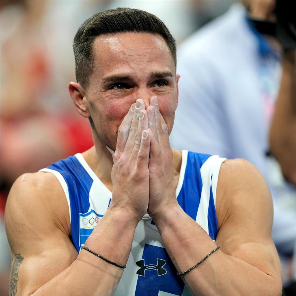 Λευτέρης Πετρούνιας