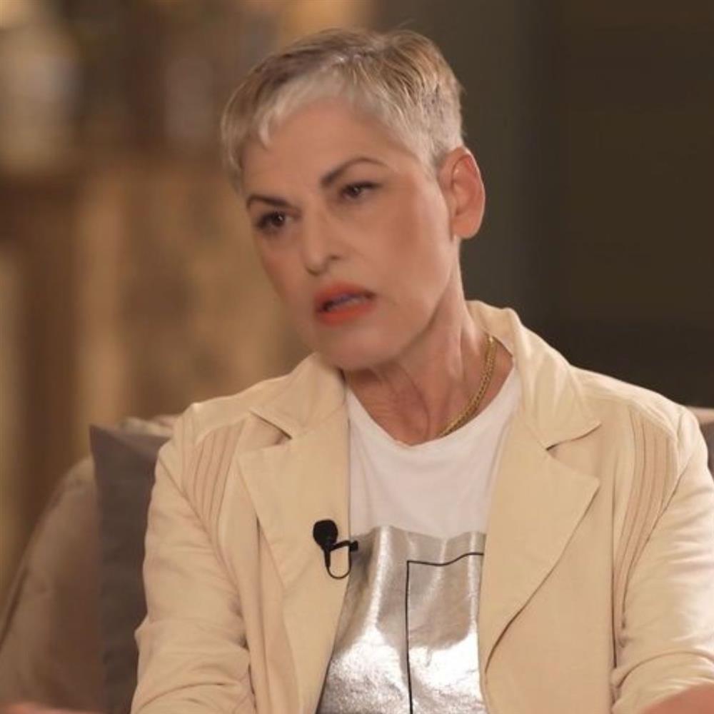 Ελένη Ψυχούλη: "Η εμμηνόπαυση είναι μία απελευθέρωση. Κάνεις έρωτα χωρίς να σε νοιάζει…"