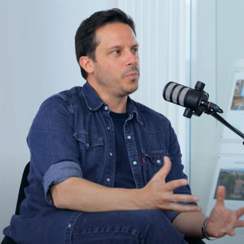 Δημήτρης Μακαλιάς: Η εξομολόγηση για την απώλεια του αδερφού του - "Έζησα δύο γονείς να χάνουν ένα παιδί"