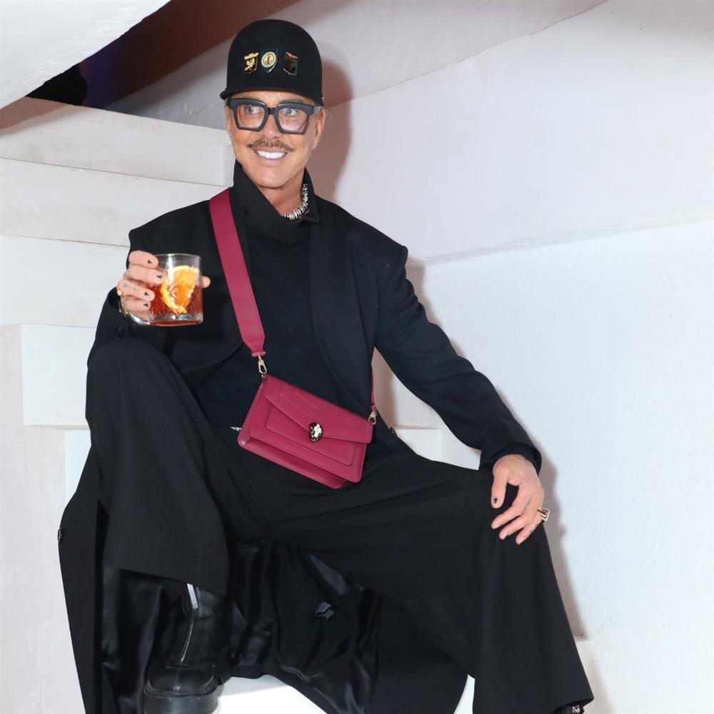 Λάκης Γαβαλάς