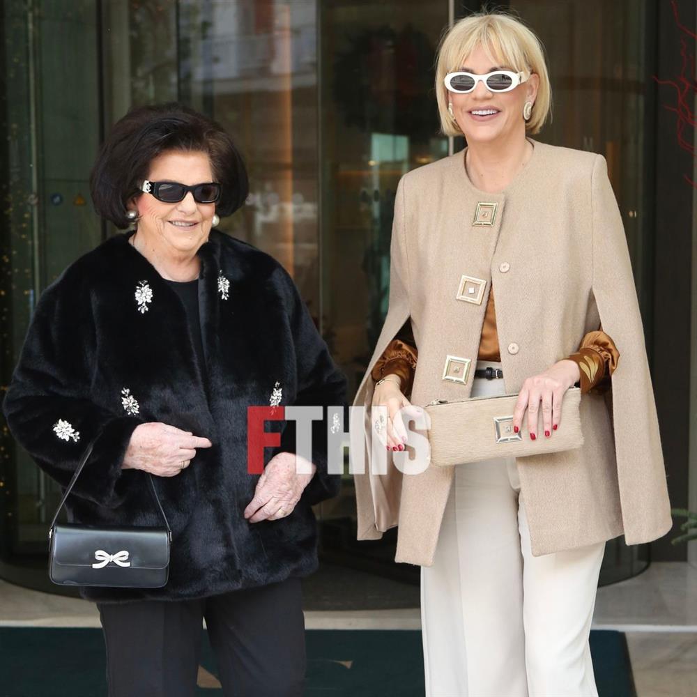 Σάσα Σταμάτη: Σπάνια εμφάνιση της δημοσιογράφου με τη μητέρα της (Φωτογραφίες)