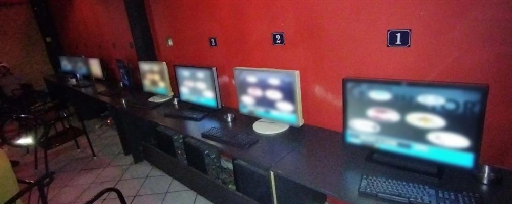 φρουτάκια - παράνομο - κατάστημα φρουτάκια - παράνομο - κατάστημα