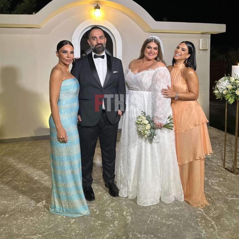 Κέλλυ Κελεκίδου