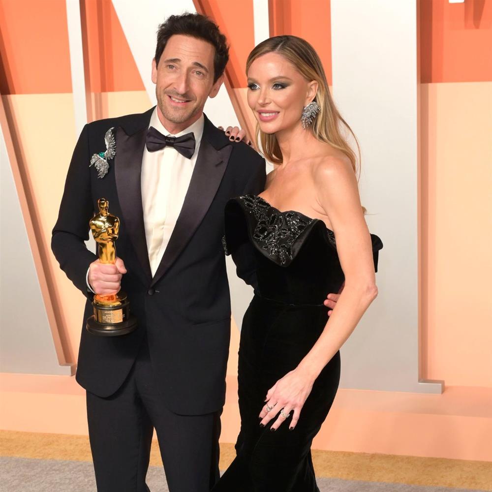 Στην Αθήνα ο Adrien Brody και η σύντροφός του, Georgina Chapman - Η φωτογραφία που τους "πρόδωσε"