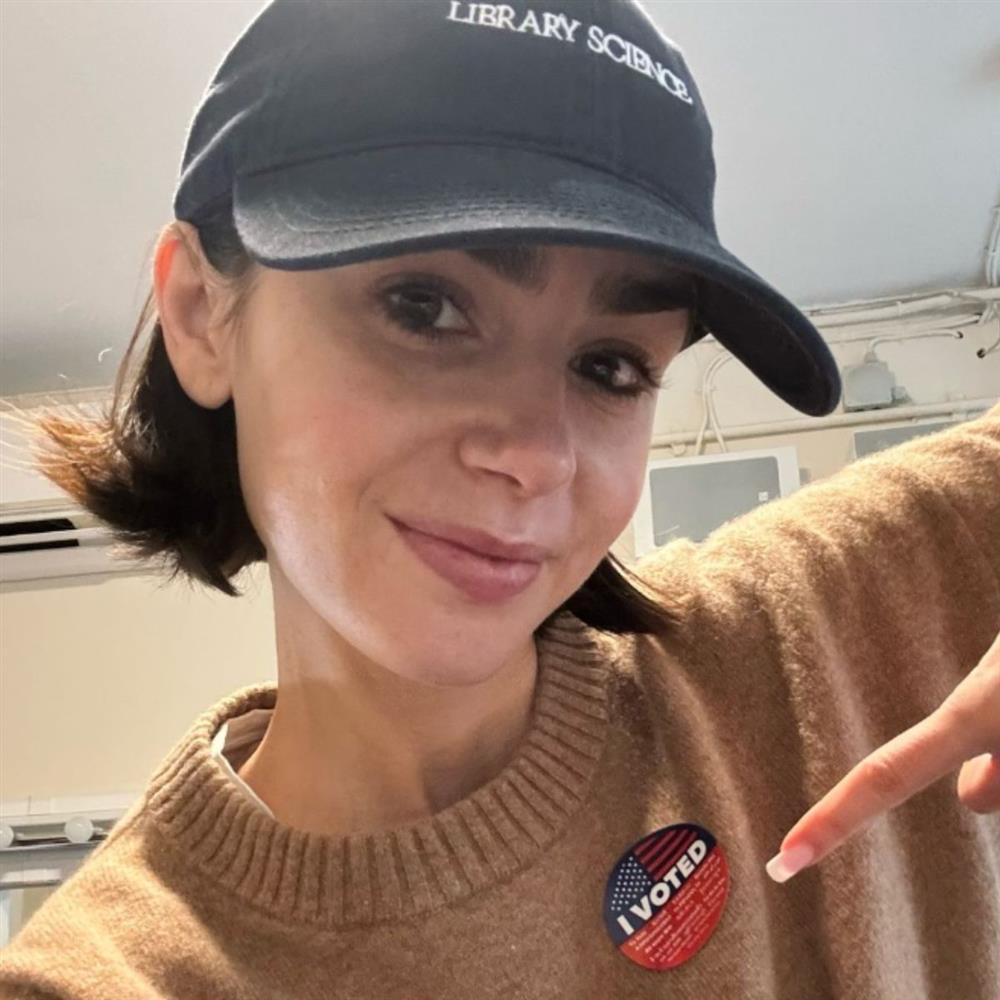 Λίλι Κόλινς