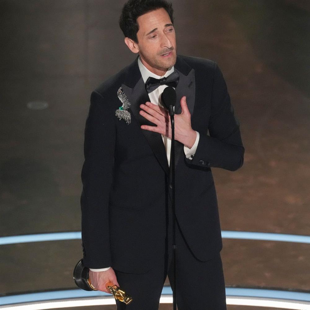 Όσκαρ 2025: "Πανικός" στα social media με την απρεπή κίνηση του Adrien Brody προς τη σύντροφό του τη στιγμή που κέρδισε το βραβείο