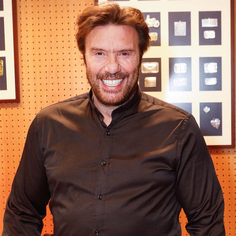 Στράτος Τζώρτζογλου