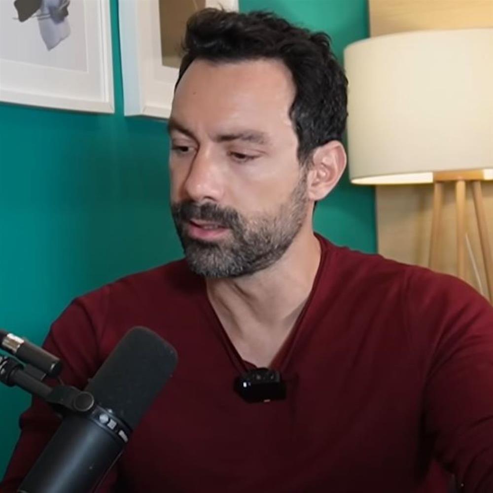 Ο Σάκης Τανιμανίδης για την πατρότητα: "Άλλαξε η ζωή μου στο μεγαλύτερο βαθμό που θα μπορούσα να σκεφτώ"
