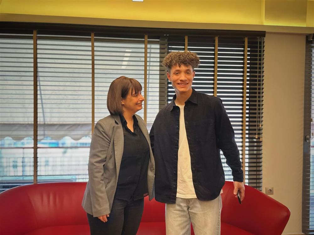 ΦΑΜΕΛΟΣ - ΣΥΝΑΝΤΗΣΗ - ΝΕΟΣ ΓΡΑΜΜΑΤΕΑΣ ΝΕΟΛΑΙΑΣ ΦΑΜΕΛΟΣ - ΣΥΝΑΝΤΗΣΗ - ΝΕΟΣ ΓΡΑΜΜΑΤΕΑΣ ΝΕΟΛΑΙΑΣ