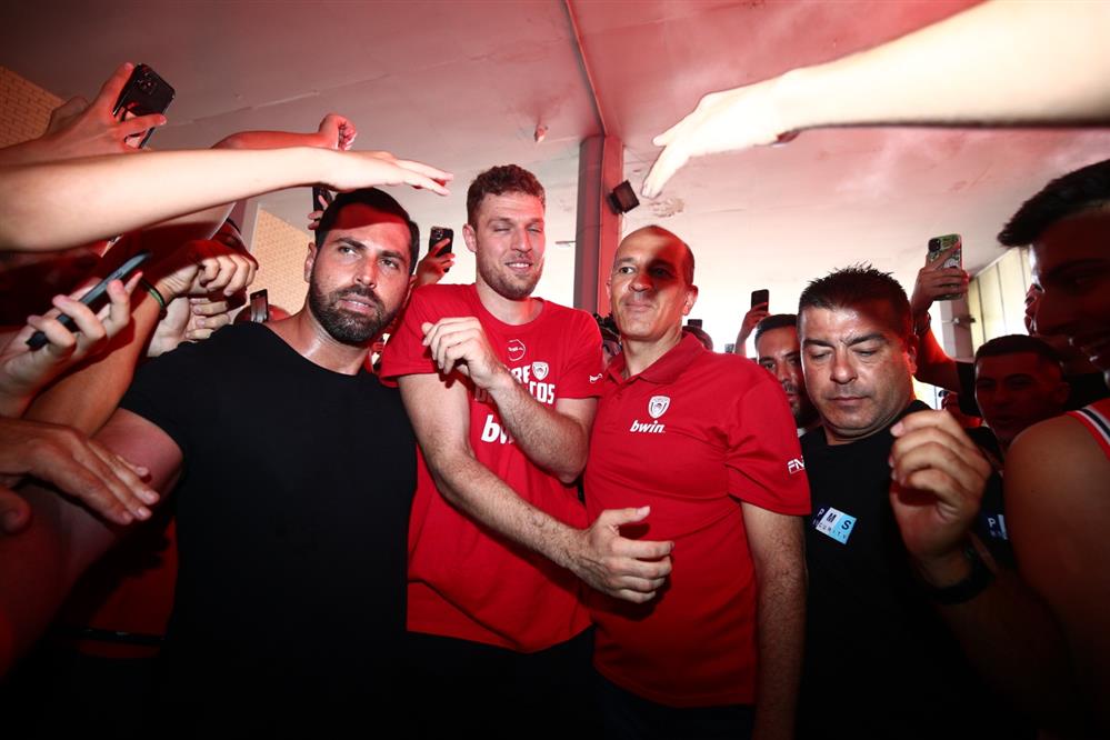 Ολυμπιακός - Σάσα Βεζένκοφ - Παρουσίαση Ολυμπιακός - Σάσα Βεζένκοφ - Παρουσίαση