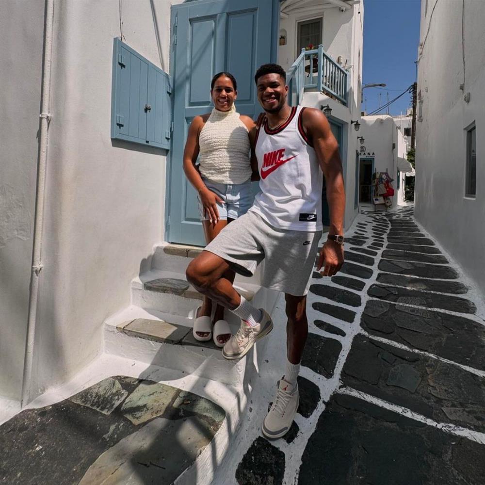 αντετοκούνμπο