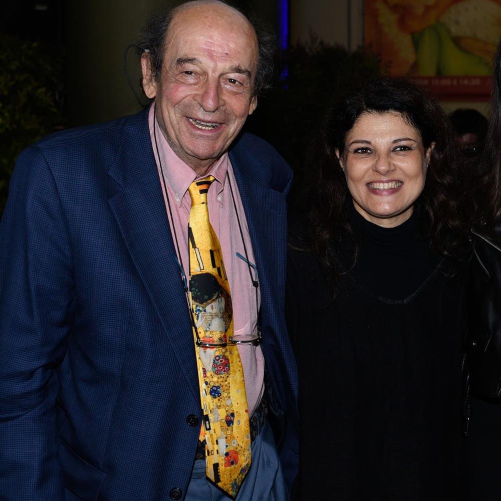 Μανούσος Μανουσάκης - Τάνια Τρύπη