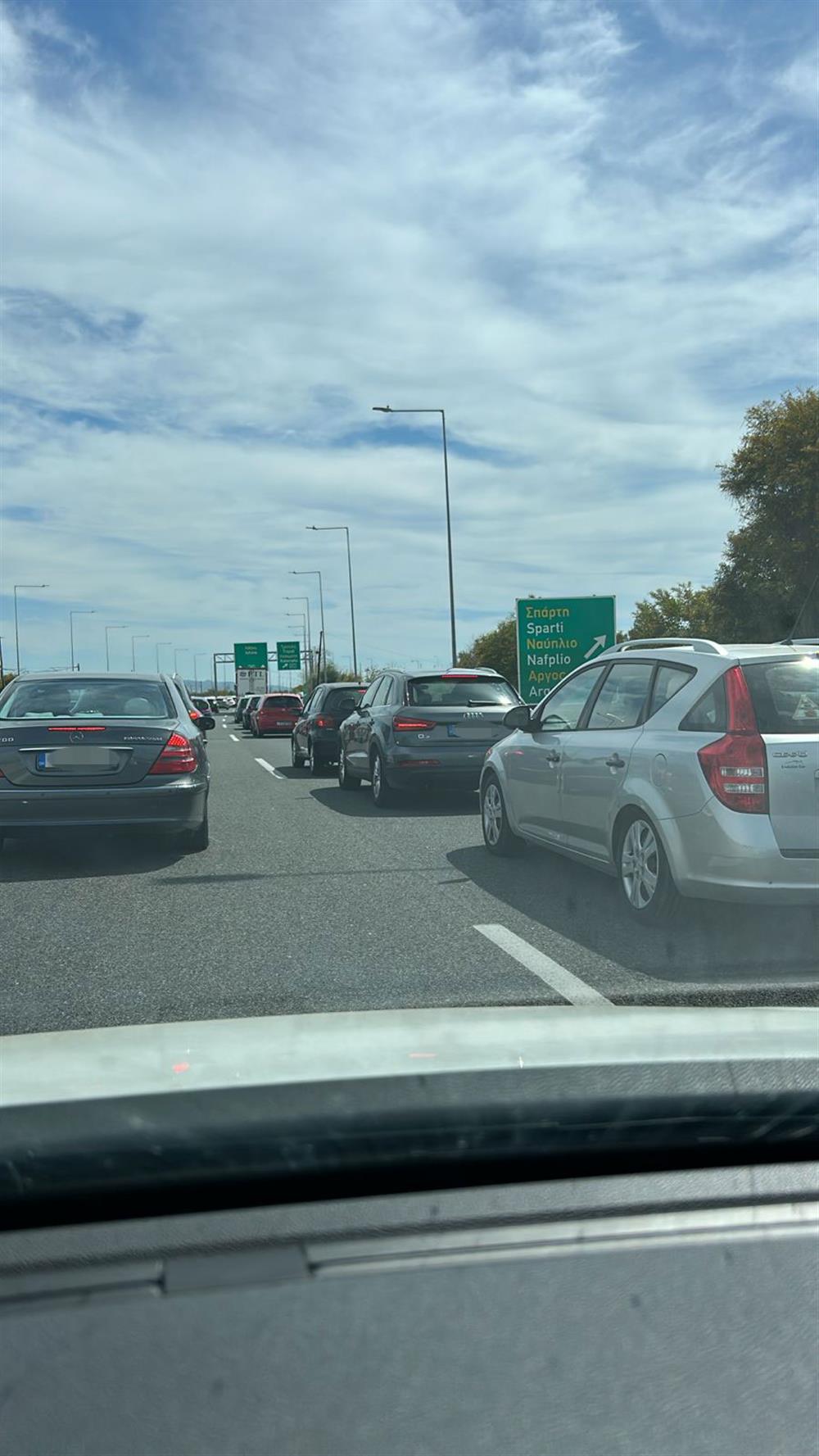 Κίνηση - Επιστροφή εκδρομέων - Εθνική Οδός - Κόρινθος