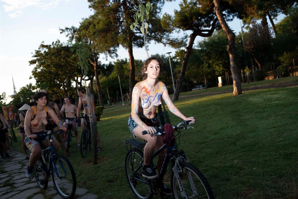 Γυμνή ποδηλατοδρομία Γυμνή ποδηλατοδρομία