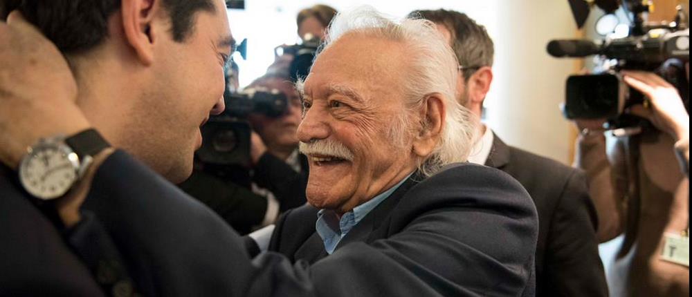 Ευρωκοινοβούλιο - Αλέξης Τσίπρας - Μανώλης Γλέζος - συνάντηση - twitter Ευρωκοινοβούλιο - Αλέξης Τσίπρας - Μανώλης Γλέζος - συνάντηση - twitter