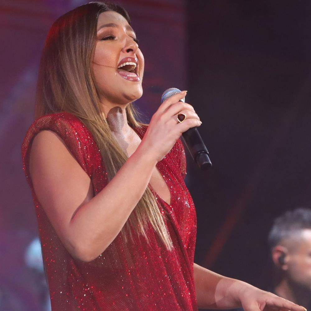 Έλενα Παπαρίζου