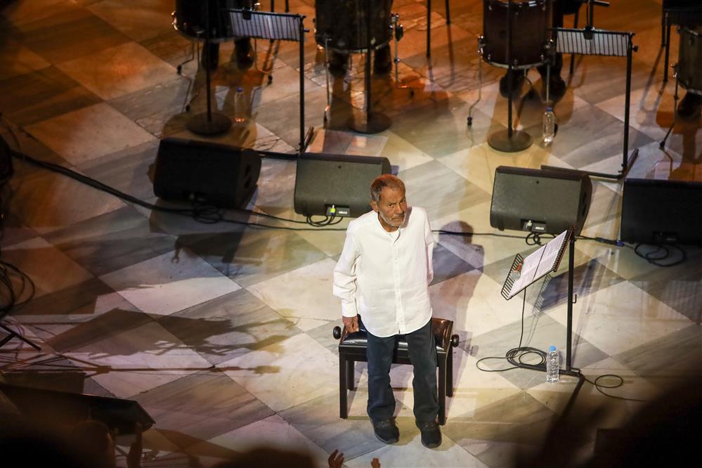 Τζένη Μπαλατσινού