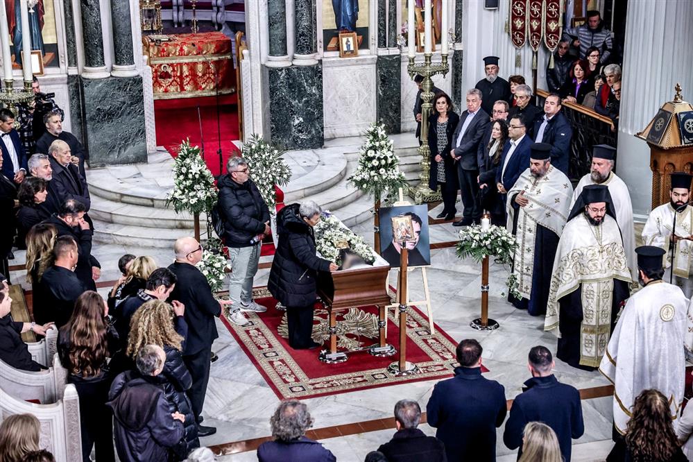 Κηδεία - Μανώλη - Λιδάκη - τραγουδιστής Κηδεία - Μανώλη - Λιδάκη - τραγουδιστής