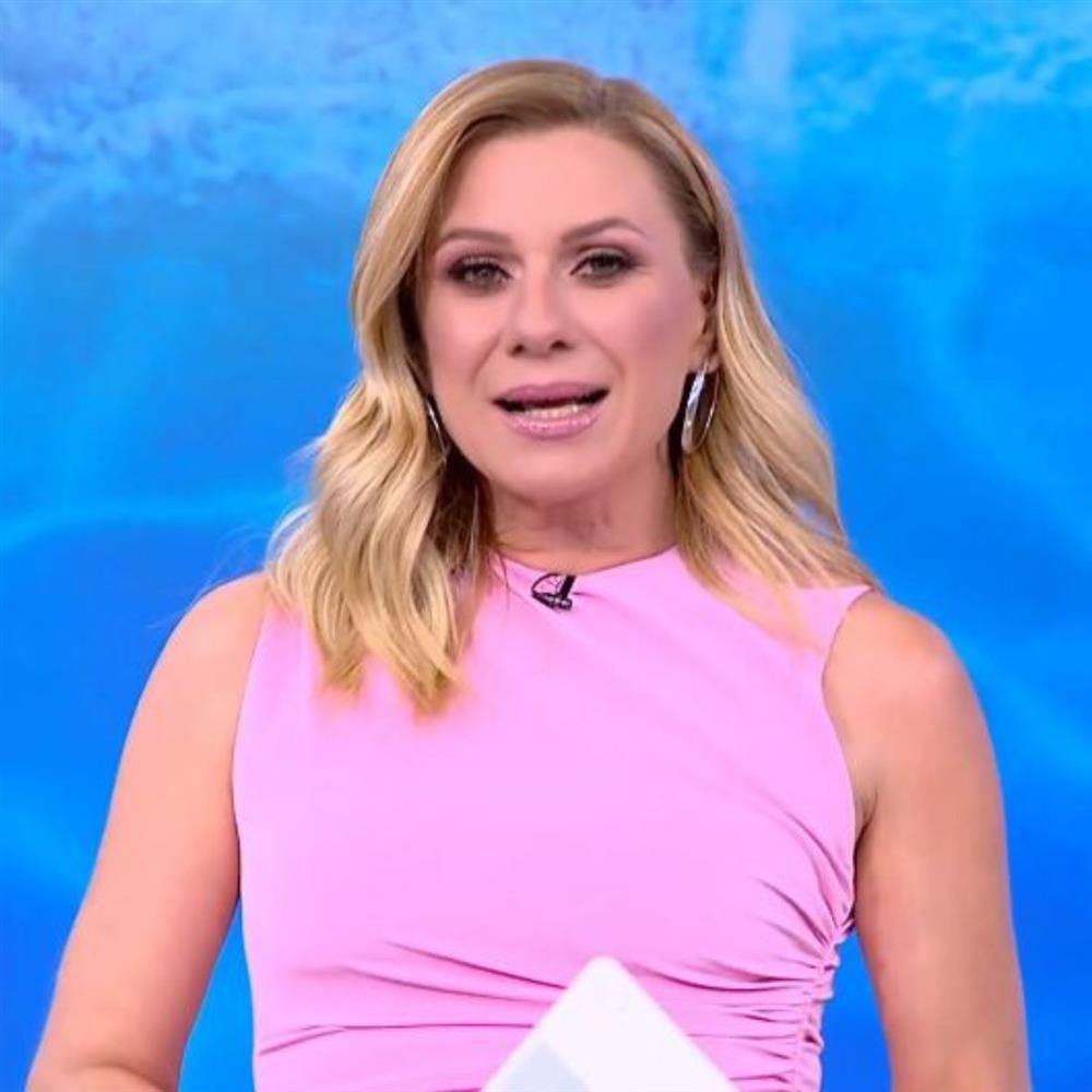 Καλοκαίρι Παρέα: Πρεμιέρα για την Κατερίνα Καραβάτου - "Και επισήμως σας καλημερίζω από τον ΑΝΤ1, χαίρομαι πολύ"

