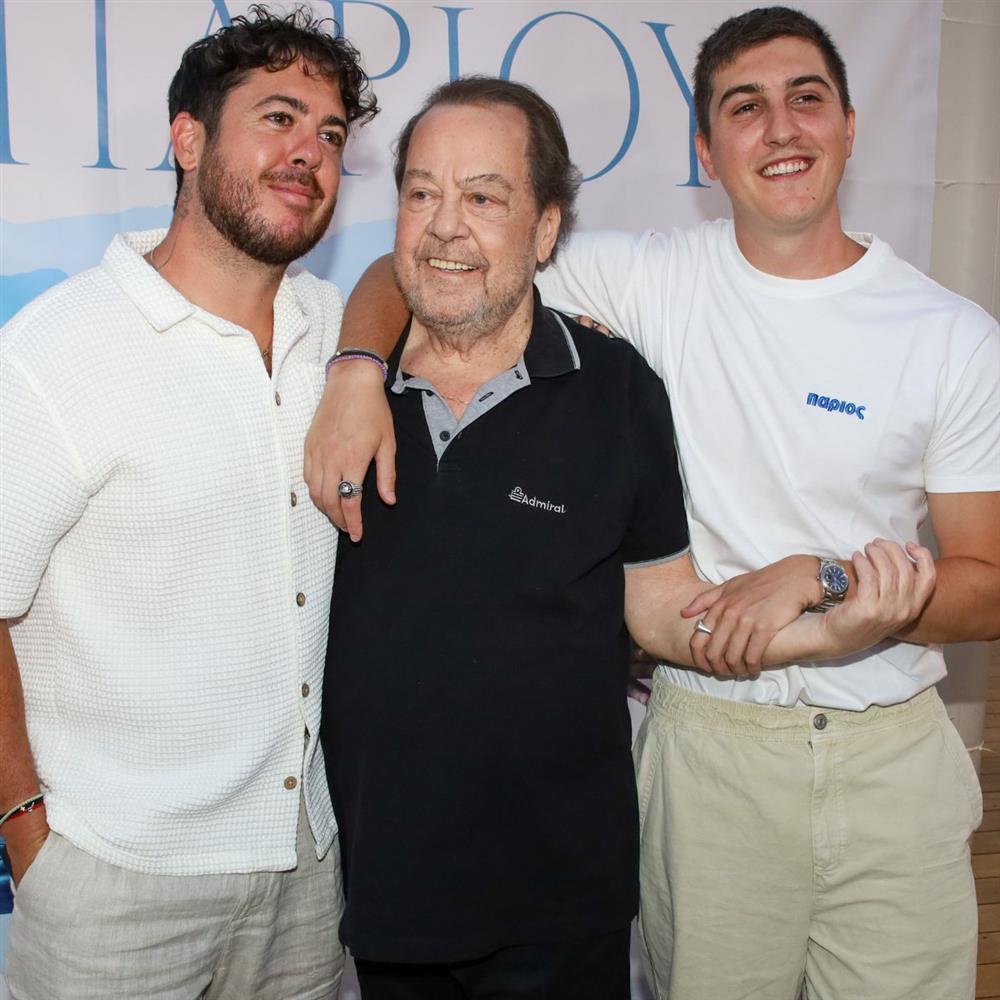 Γιάννης Πάριος