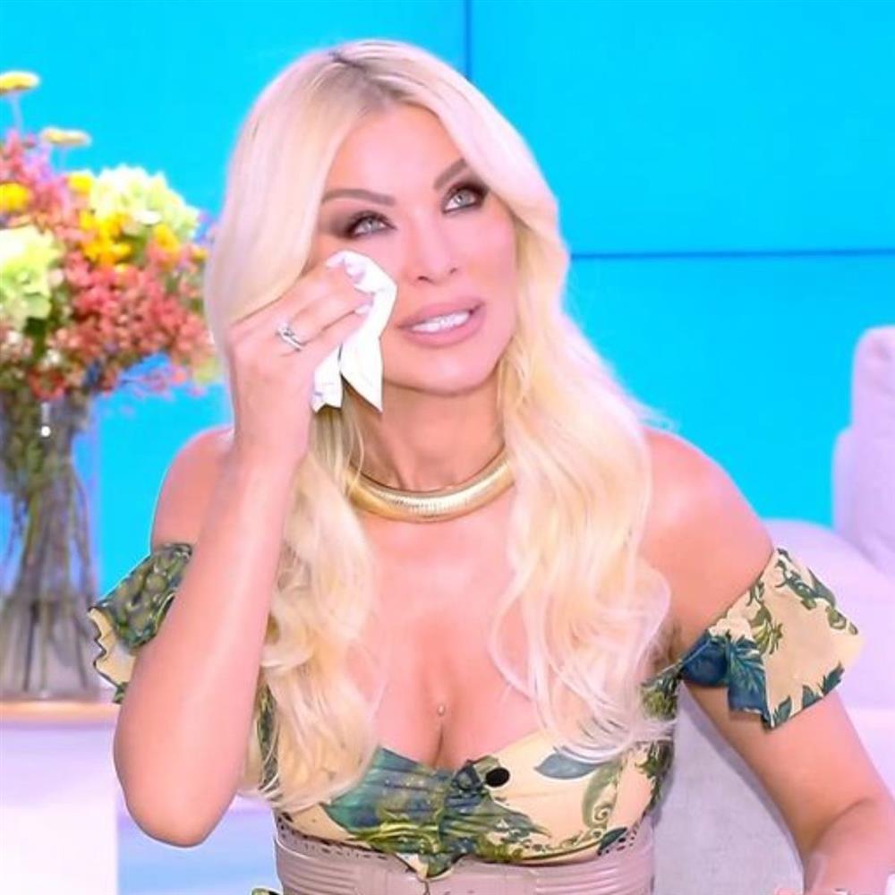 Κατερίνα Καινούργιου: Ξέσπασε σε κλάματα στο φινάλε της "Super Κατερίνας" - "Επειδή πολλά λέγονται ότι..."
