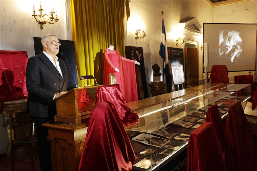 Γιώργος Ντάβλας Γιώργος Ντάβλας