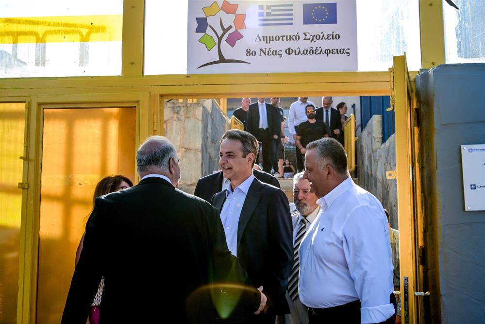 Κυριάκος - Μητσοτάκης - αγιασμός Κυριάκος - Μητσοτάκης - αγιασμός