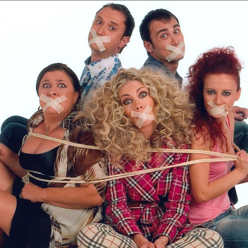 Στο Παρά Πέντε: Πότε επιστρέφει & πώς θα είναι το reunion της σειράς! Όλες οι λεπτομέρειες