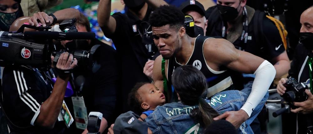 Γιάννης Αντετοκούνμπο - Μπακς