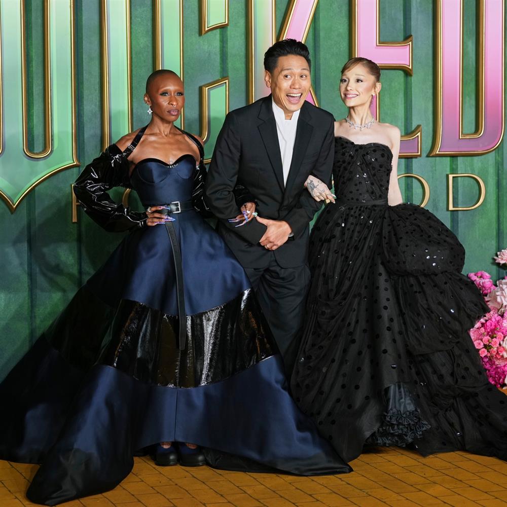 Σίνθια Ερίβο - Τζον Μ. Τσου - Αριάνα Γκράντε