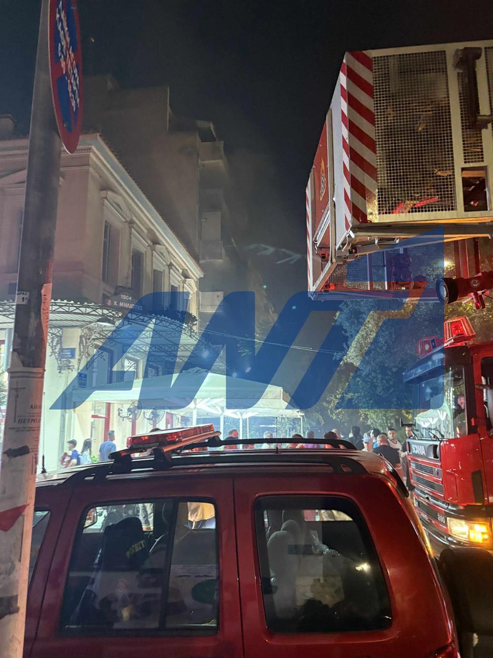 Πρώτες εικόνες από τη φωτιά στο Μεταξουργείο