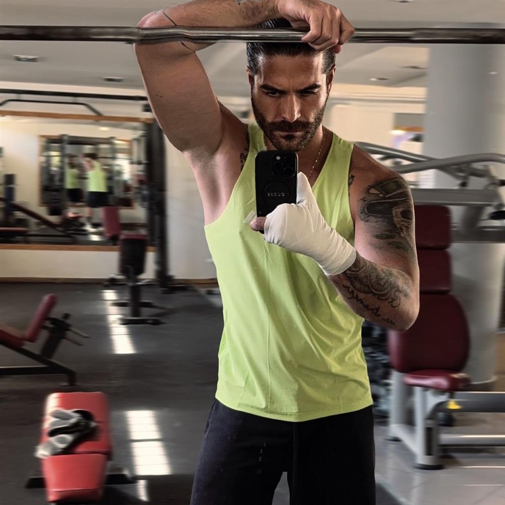 Μουγκοπετρος