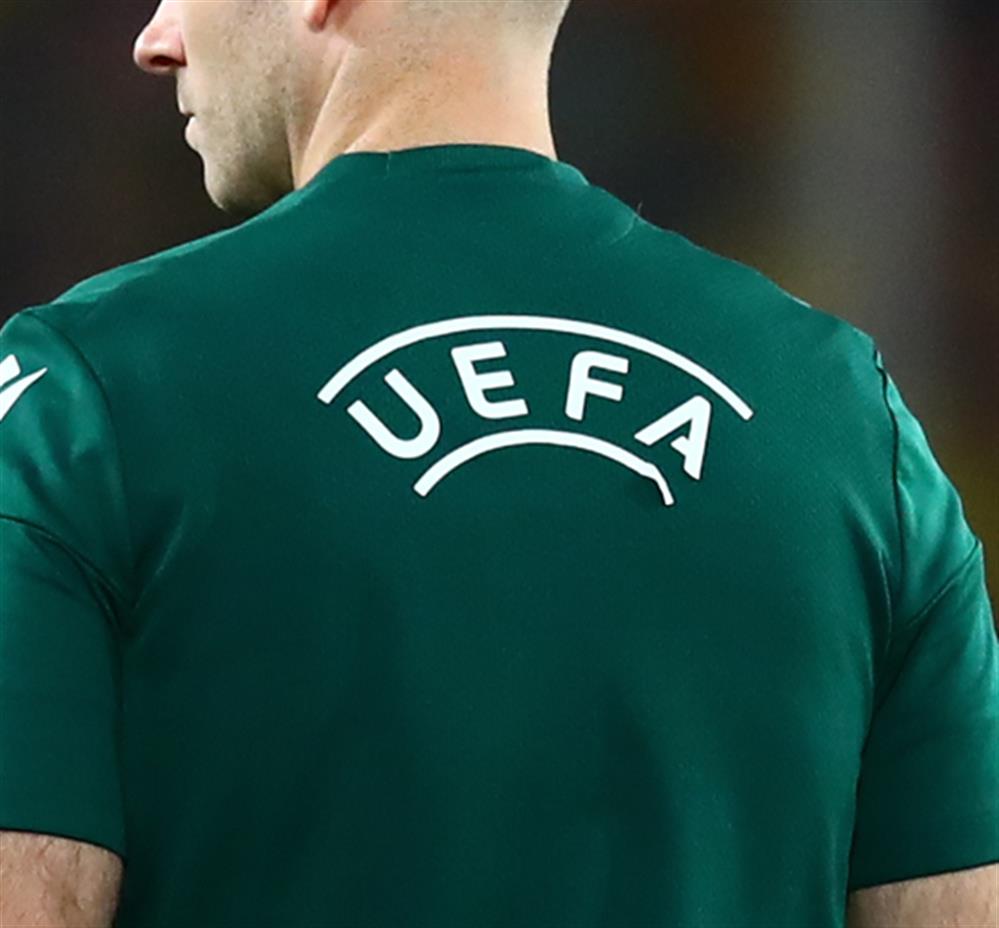 Διαιτητής - UEFA