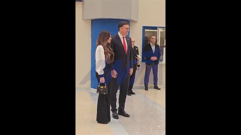 Γκίλφοϊλ: Άφιξη και υποδοχή στο υπουργείο Ναυτιλίας