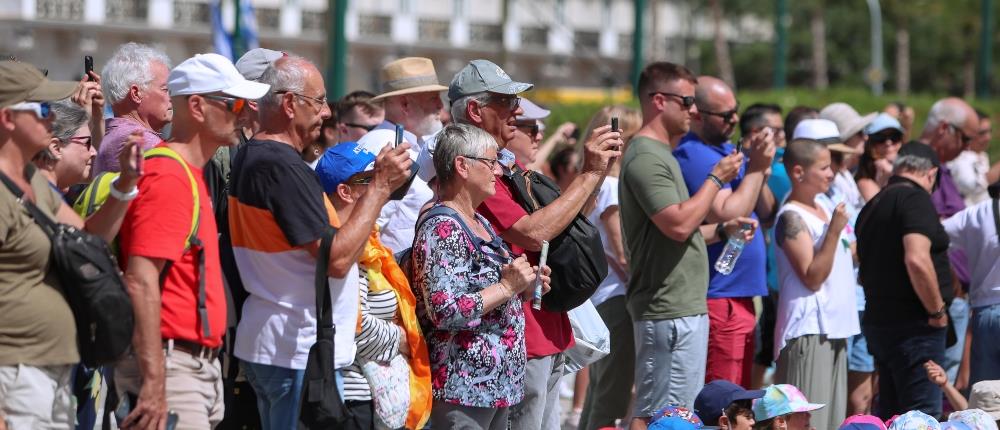 Τουρισμός - τουρίστες Τουρισμός - τουρίστες