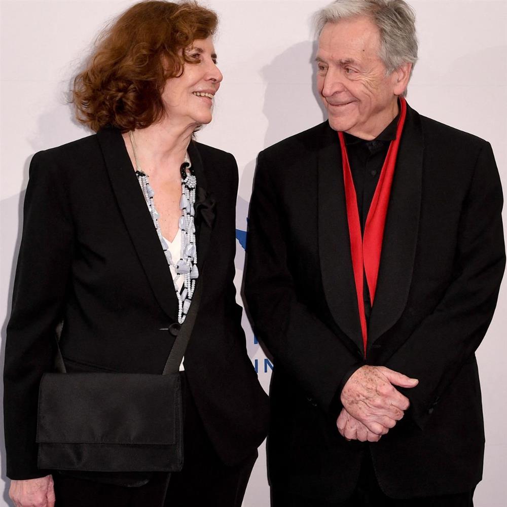 Κώστας Γαβράς: Η σπάνια εξομολόγηση για τη σύζυγό του - "Με τη Μισέλ είμαστε μαζί σχεδόν 60 χρόνια"
