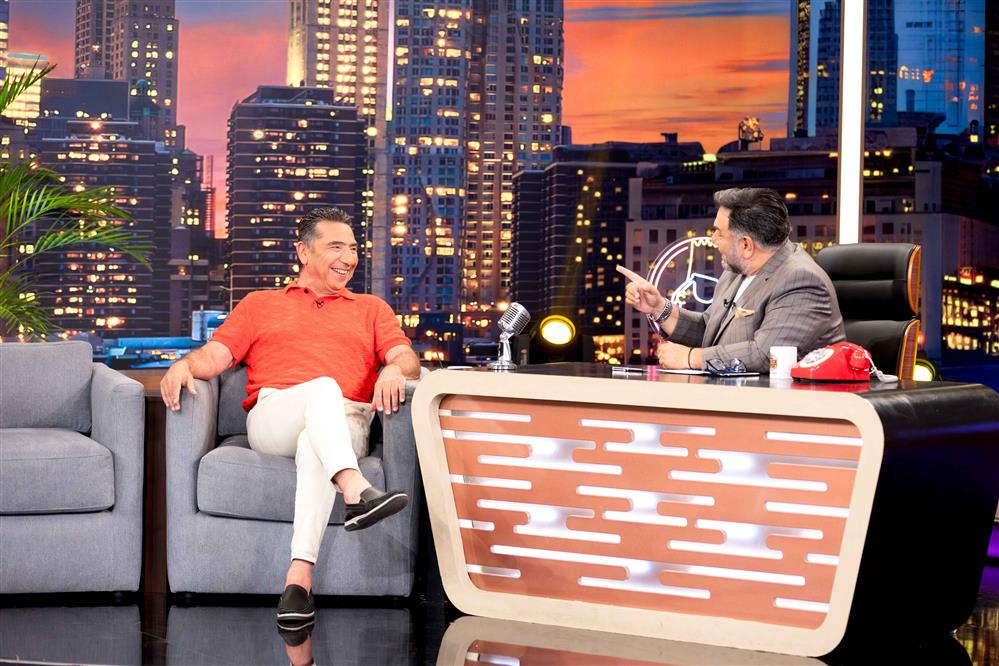 Αρναουτογλου καλεσμενοι