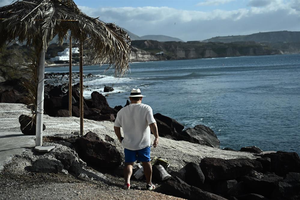 Σαντορίνη - κατολίσθηση - Κόκκινη Παραλία Σαντορίνη - κατολίσθηση - Κόκκινη Παραλία