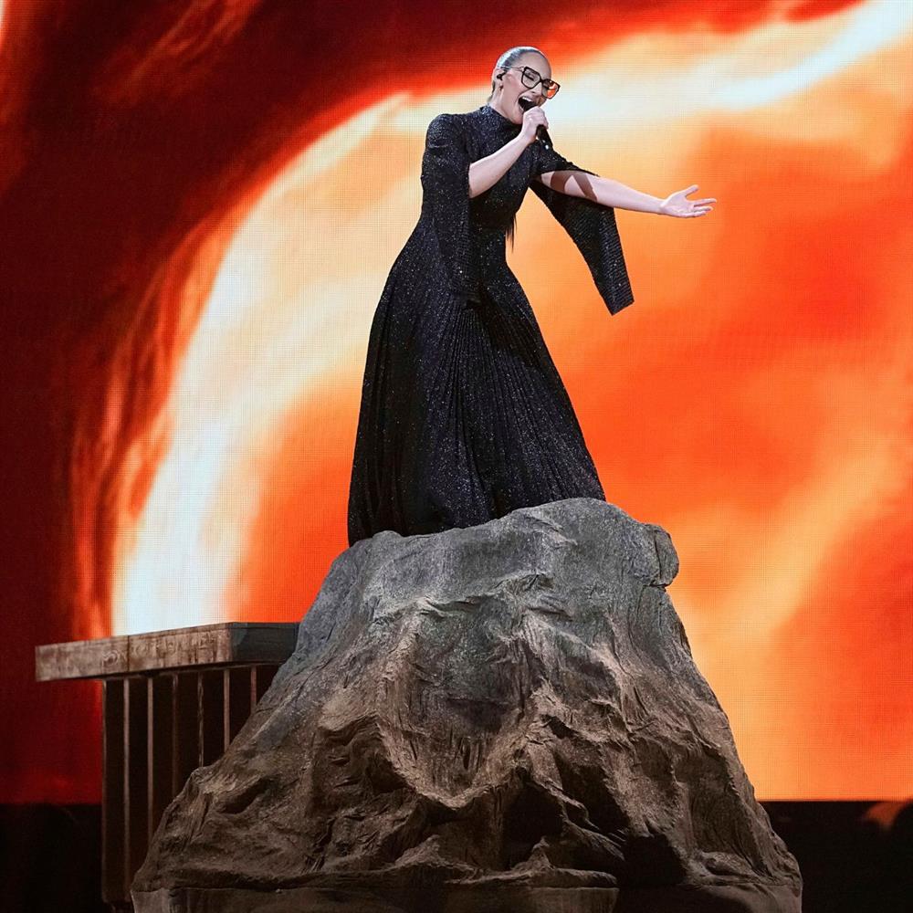 klavdia αναρτηση