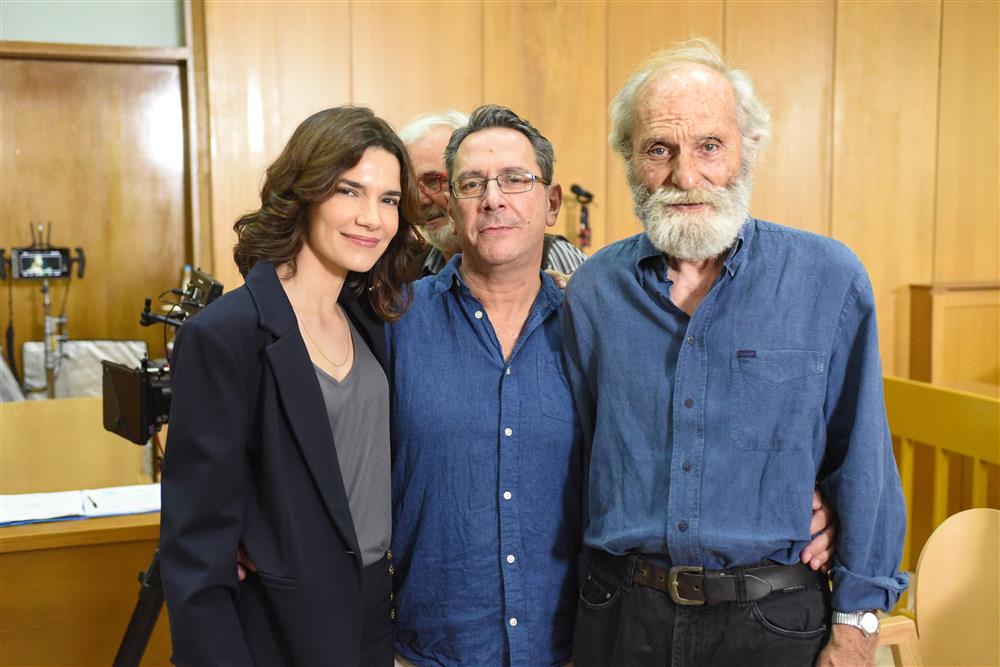 Έρημη Χώρα Έρημη Χώρα